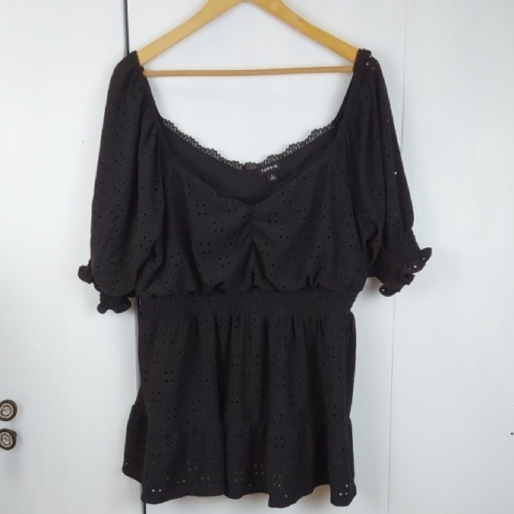 Torrid |Black Eyelet Stretchy Baby Doll Top Ruffles Flowy Boho Sz.2X